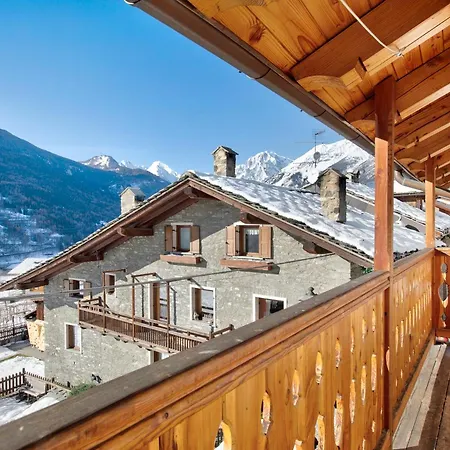 Vista Monte Bianco Dağ evi La Salle